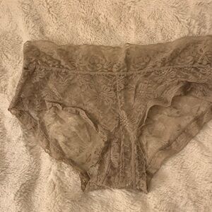 Women's Floral Lace Panties in Beige 2 pack